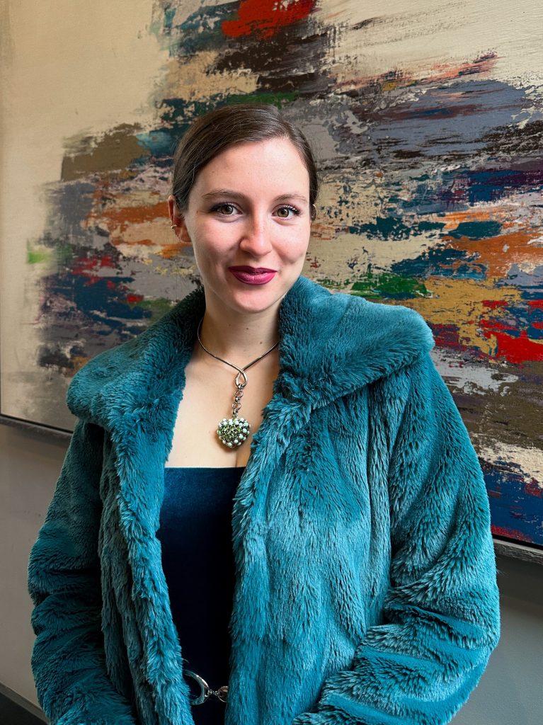teal-fur-coat-thrifted-style-heart-necklace-choker-velvet