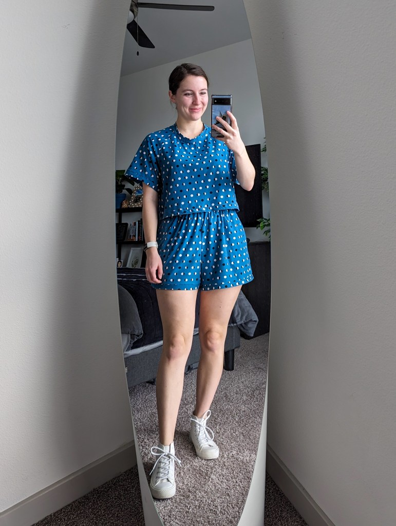 sewing-matching-set-lounge-style-teal-polka-dots-white-sneakers