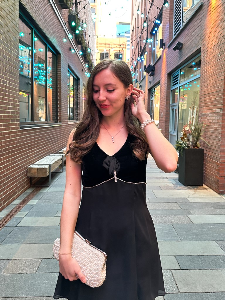 winter-wedding-black-thrifted-dress-pearl-clutch-secondhand-style