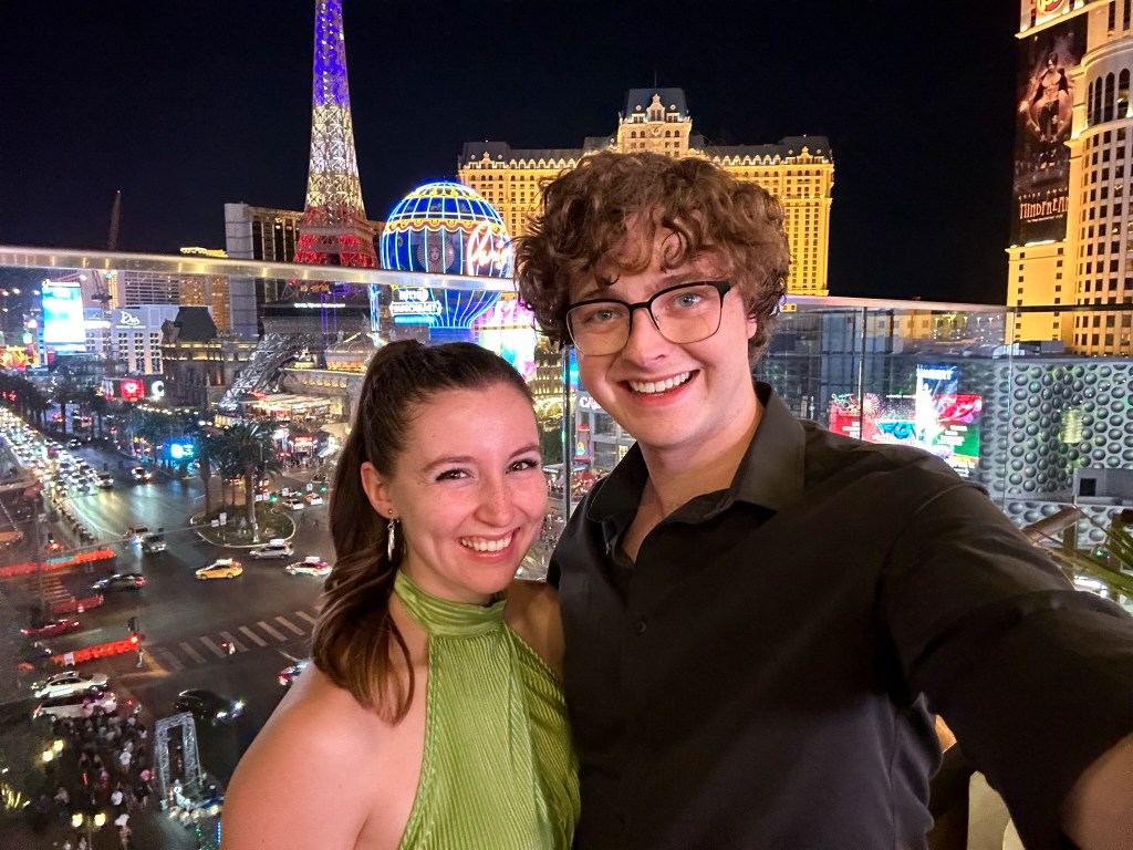 cosmopolitan-rooftop-bar-las-vegas-strip-clubbing-weekend-trip