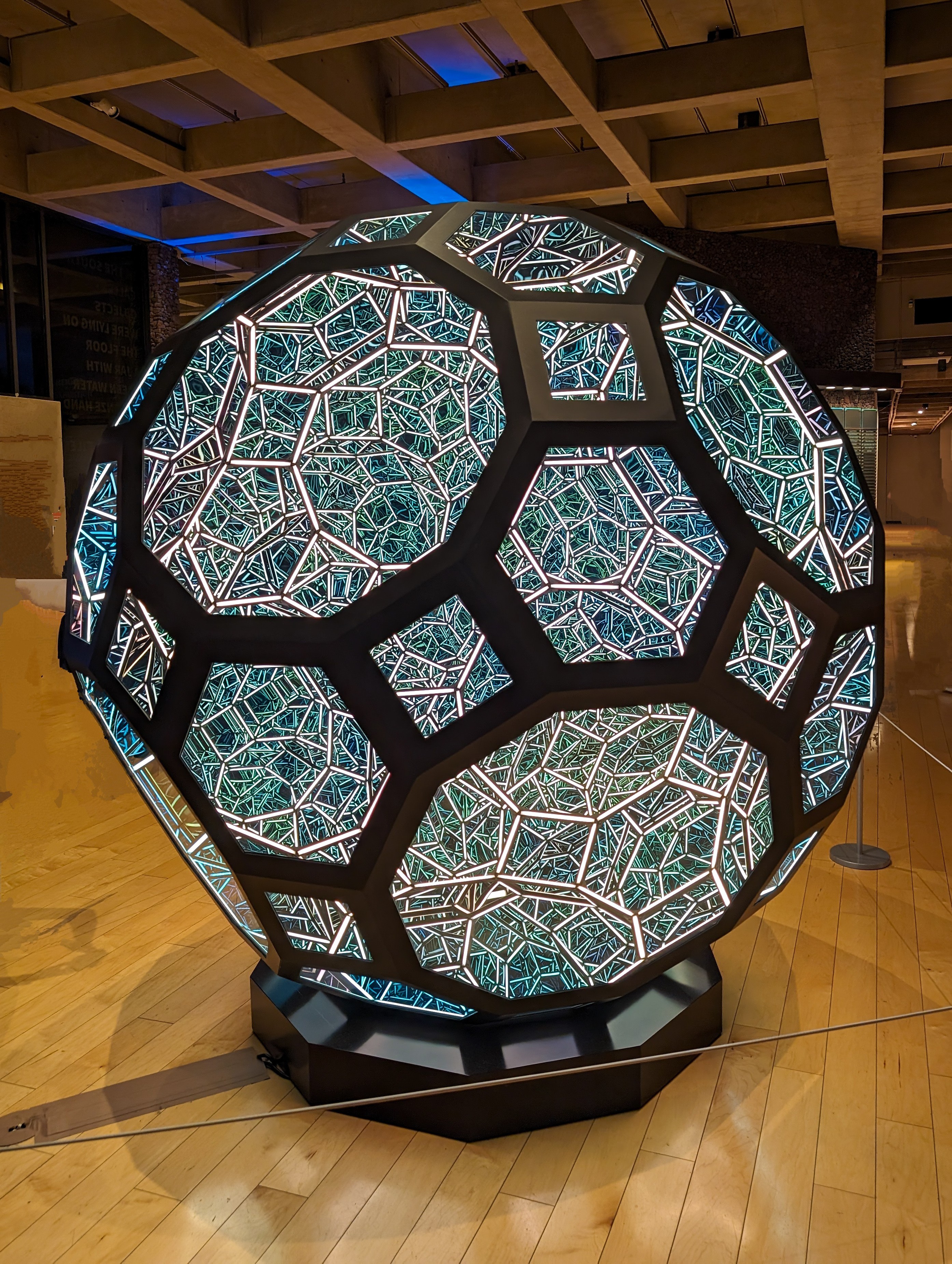 palm-springs-art-museum-orb-glass-mirrors-california-coachella-valley