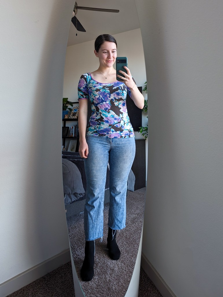 cropped-flared-jeans-express-floral-tee-black-vivaia-booties