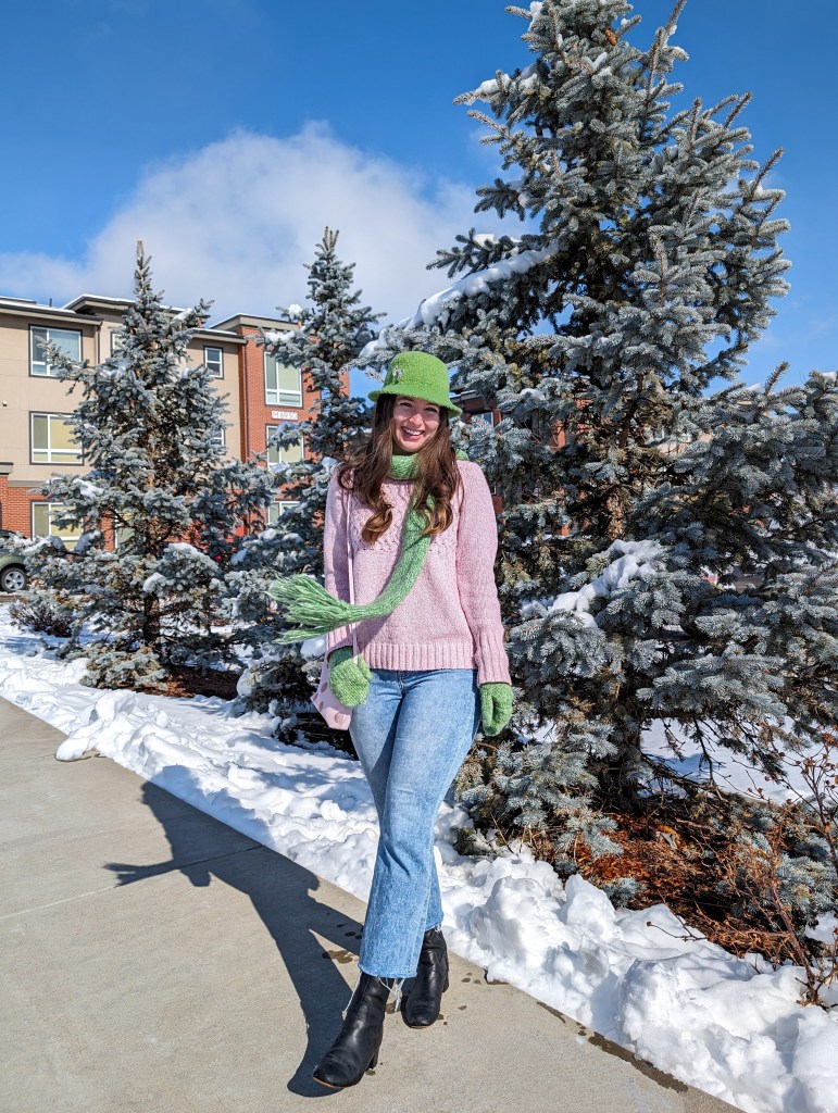 green-scarf-mittens-felt-hat-brooches-pink-sweater-jcpenney-cropped-flared-jeans-black-botos
