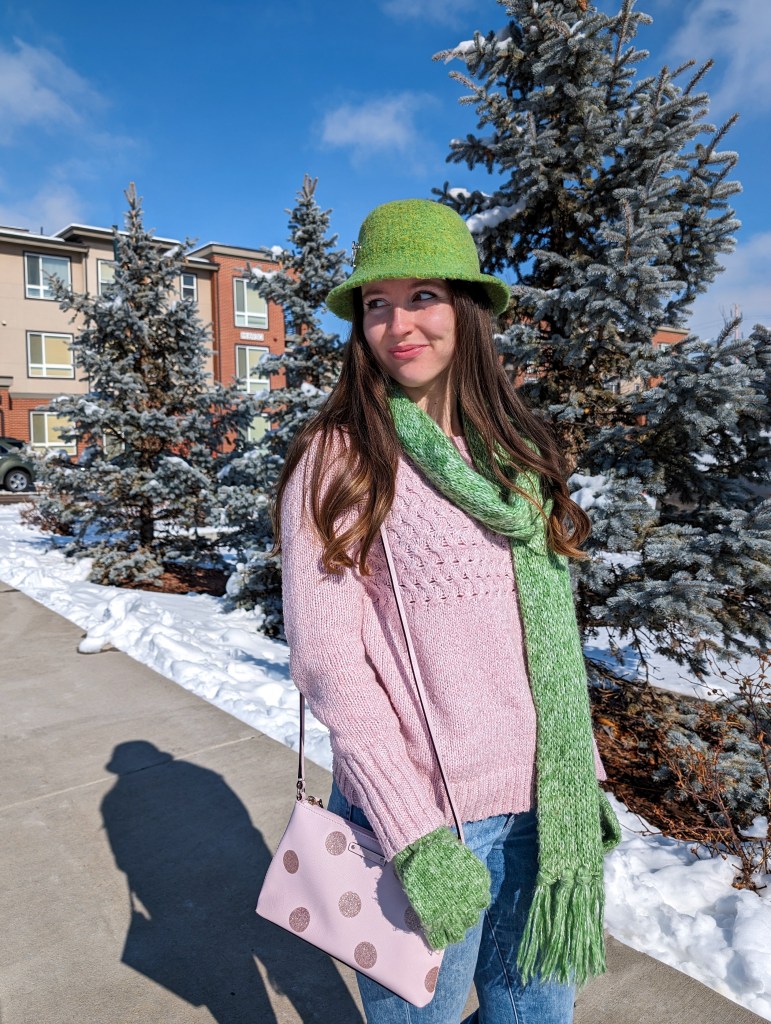 winter-fashion-snow-weather-style-denver-blogger-colorado-pink-and-green-outfit