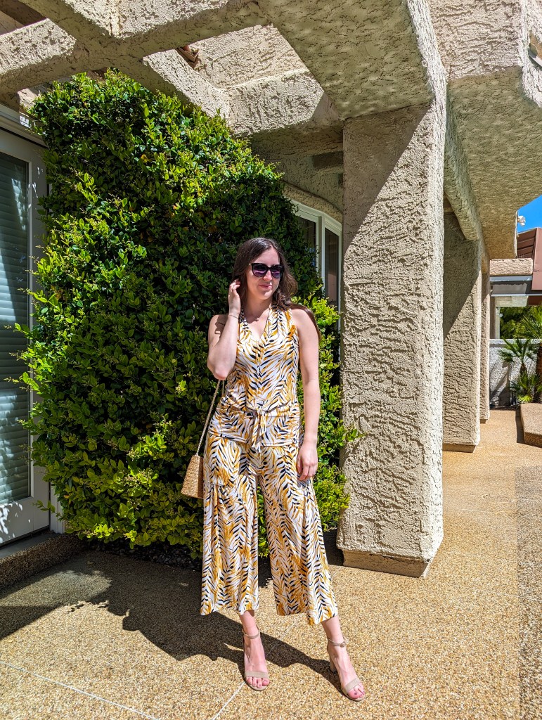 clara-sunwoo-outfit-matching-set-yellow-printed-goucho-pants-summer-outfit