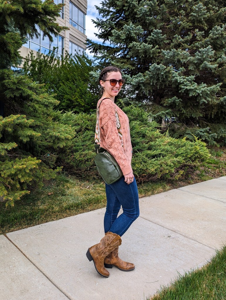 cowgirl boots skinny jeans peach fuzz olive green purse spring outfit