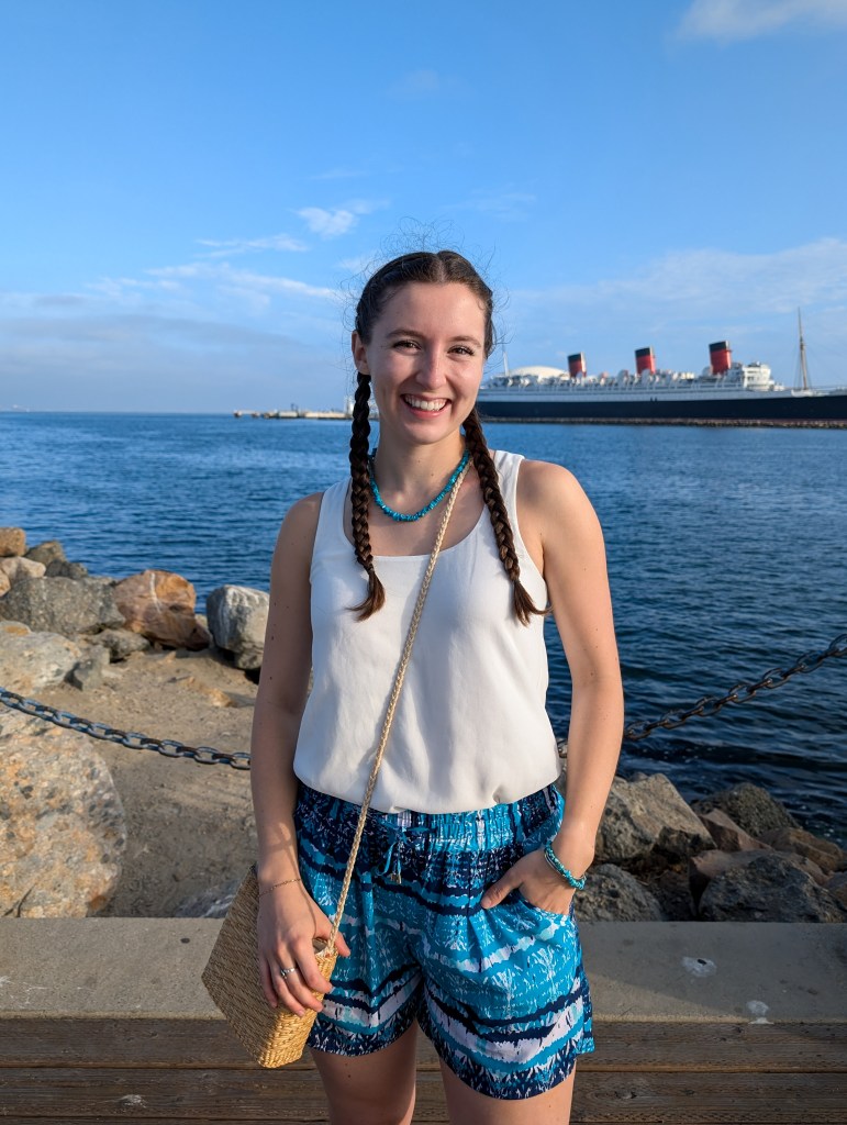 summer outfit affordable style white blouse thrifted turquoise necklace shorts