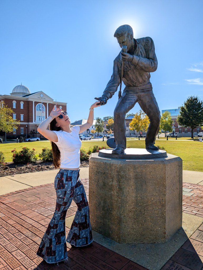 tupelo mississippi elvis hometown printed bell bottoms flares cavenders white tee old navy