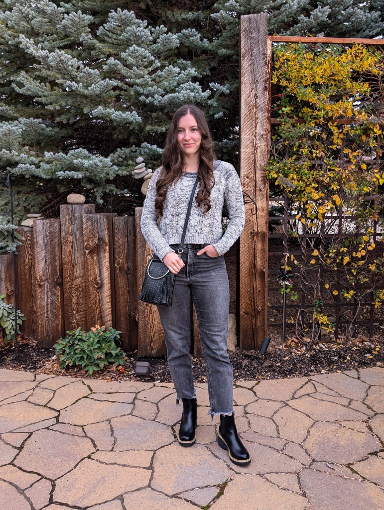 cropped grey sweater hand me down secondhand fashion grey straight leg jeans black chelsea booties justfab winter outfit