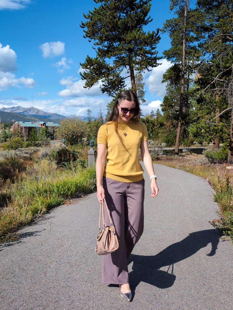 fall fashion yellow sweater mauve pants fall fashion conference style work fashion metallic shoes