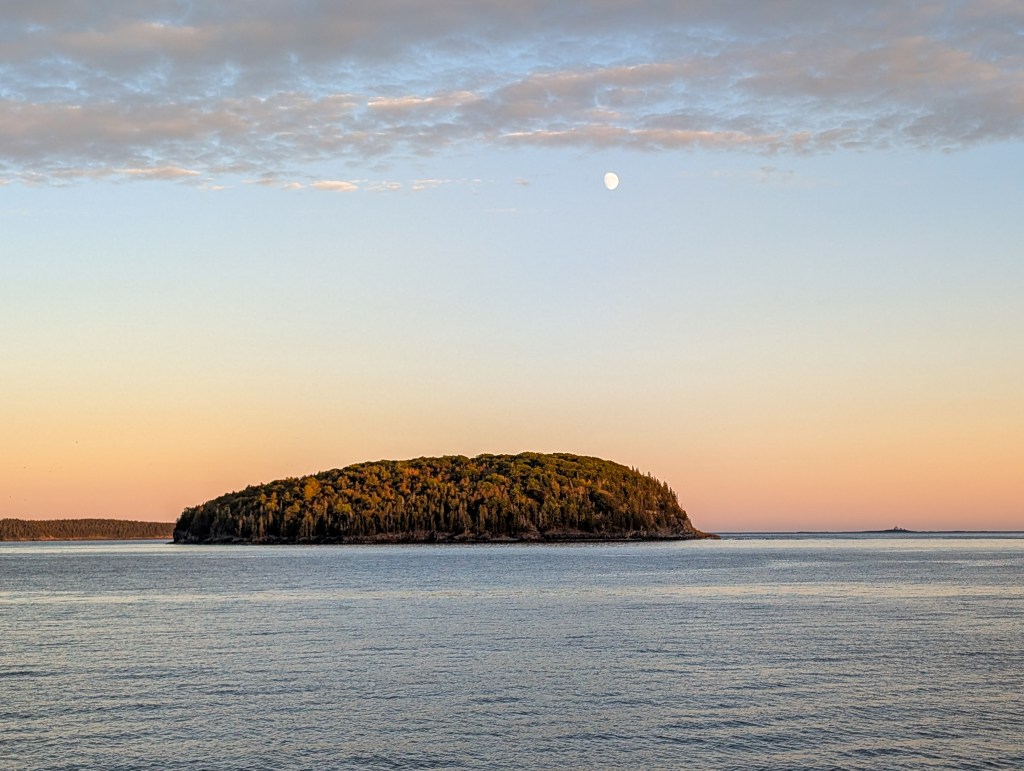 sunset cruise mt desert island fall new england frenchman bay bar harbor full moon