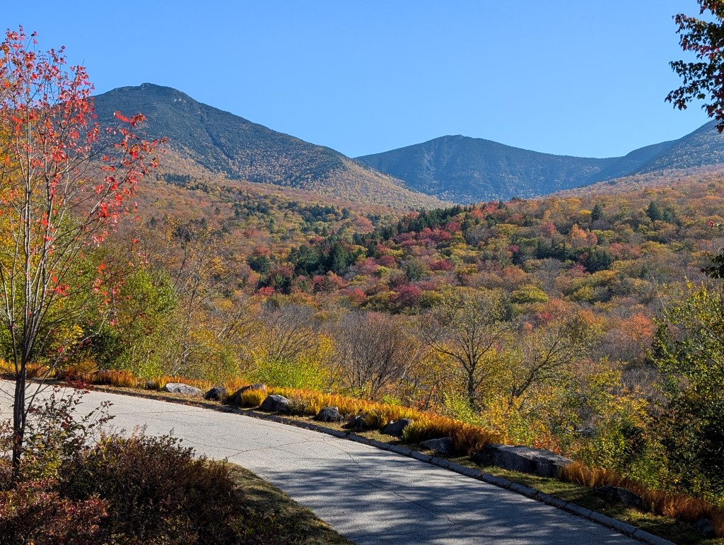 fall foliage road trip leaf peeping Lincoln New Hampshire Franconia Notch State Park