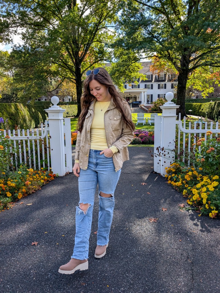 woodstock vermont fall new england road trip leaf peeping bucket list item butter yellow top fall fashion