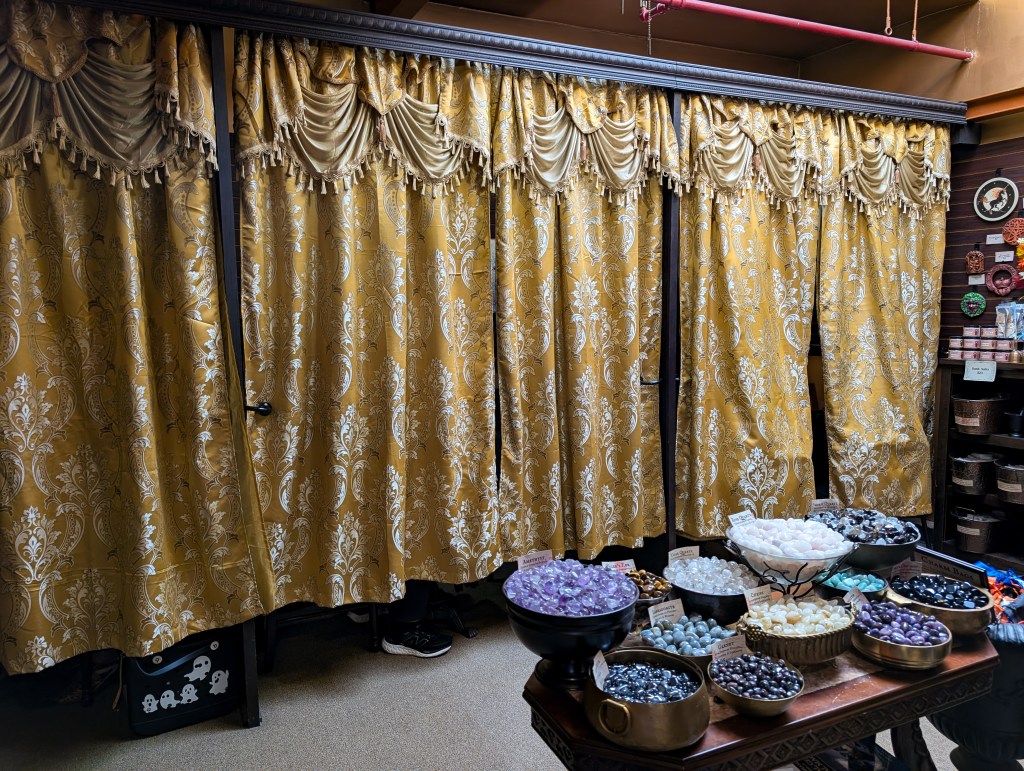 Salem Massachusetts palm readings shopping fall New England road trip walking tour crystals