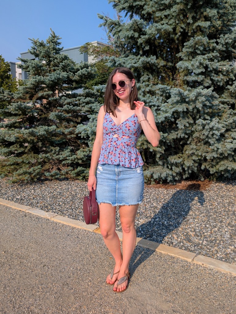 floral top Francesca's denim skirt American Eagle brown sandals summer style