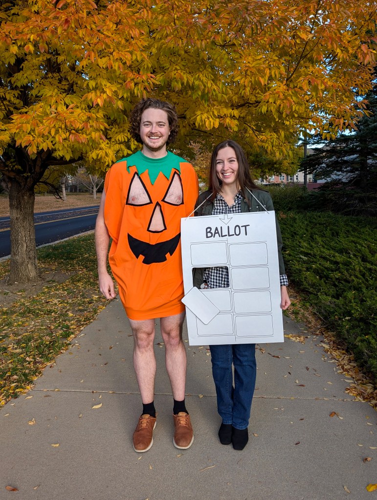 DIY costume Slutty Pumpkin and Hanging Chad Halloween couples costume